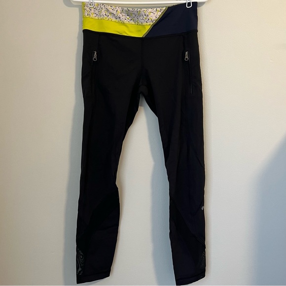 LuluLemon Inspire Tight II (Mesh) - Picture 2 of 11